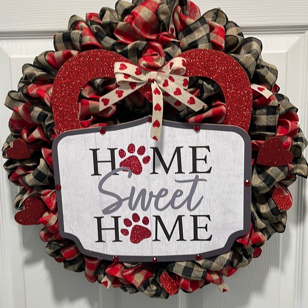 Home Sweet Home Paw Print Wreath